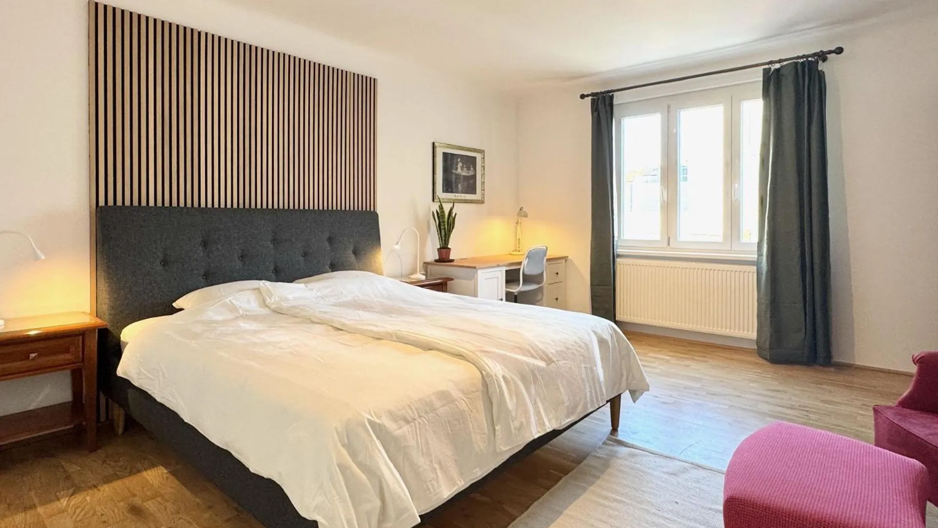 Newly Renovated Apartment At Yppenplatz Vienna