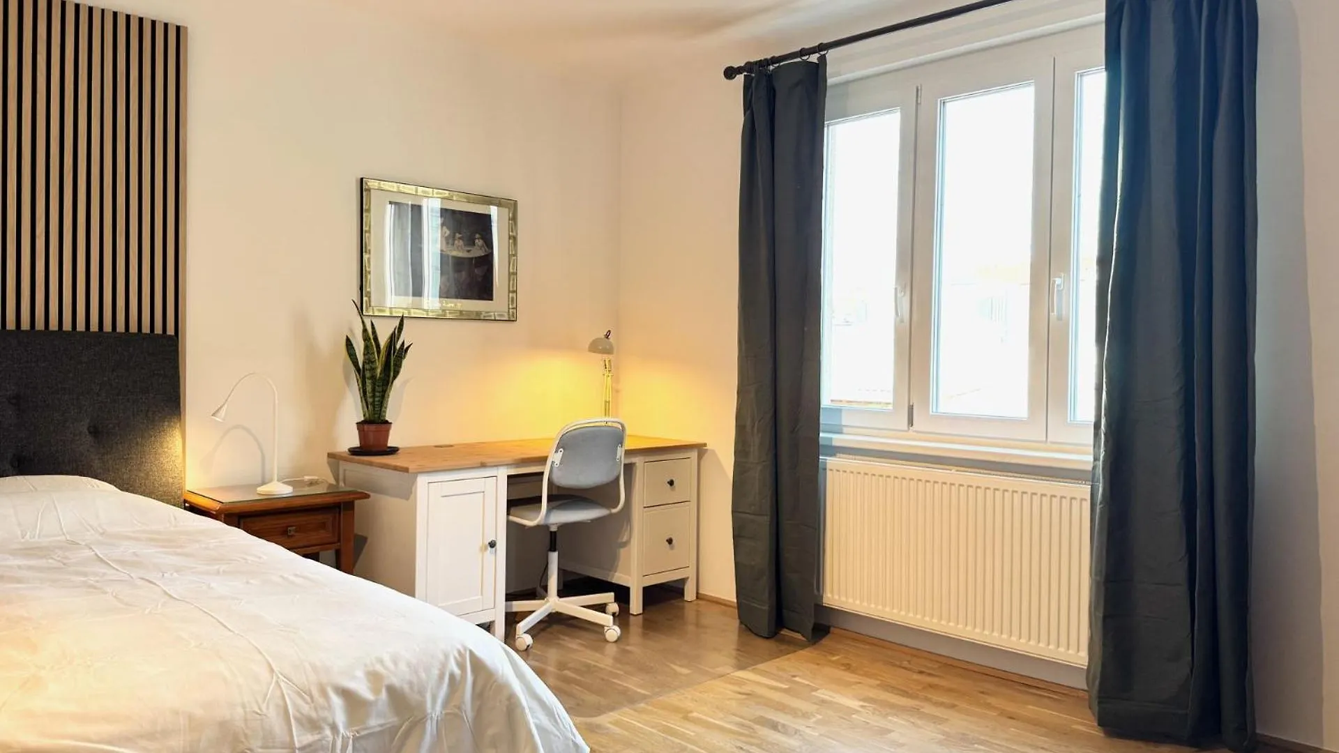 Newly Renovated Apartment At Yppenplatz Vienna 0*,